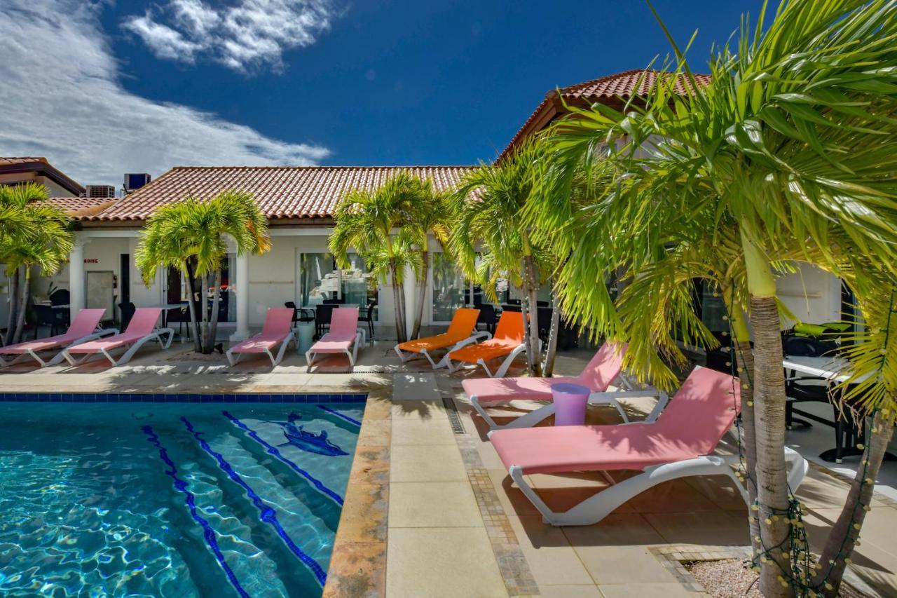 Boutique Hotel Swiss Paradise Aruba Villas And Suites Палм Бийч Екстериор снимка